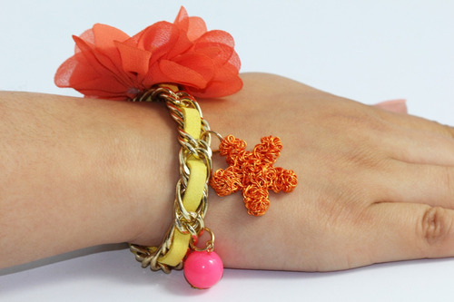 Pulsera Moda Casual Dorada Listón Amarillo Flor Naranja Pc84