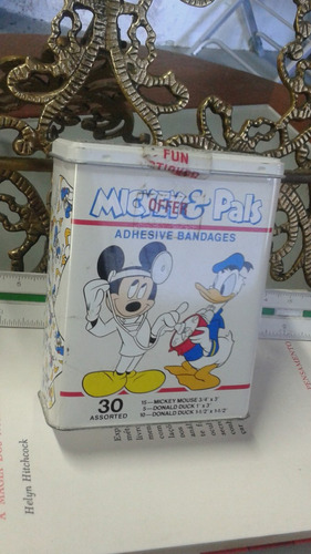 Antiga Lata De Adesivos Mickey E Pals - Rara E Com Produto