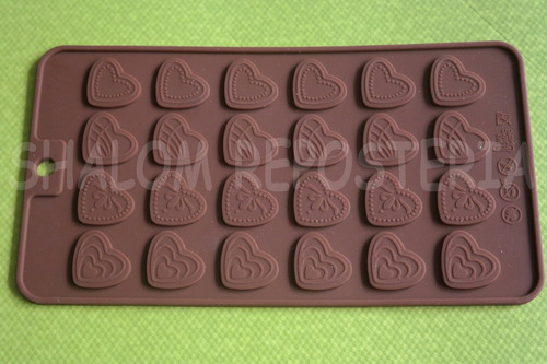 * Molde Silicon 24 Corazones Decorados Chocolate Fondant