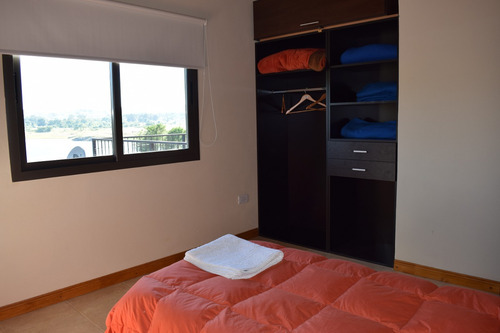 Imagen 9 de 14 de Casa Frente Al Lago Cordoba - Potrero De Garay