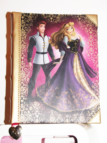Imagen 1 de 4 de Diario De Lujo La Bella Durmiente (disney Store) Nuevo