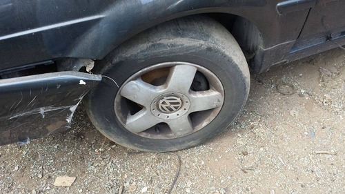Imagem 4 de 6 de Sucata Santana Desmanche Motor Cambio Peças Lataria