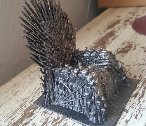 Miniatura Trono De Ferro/iron Throne Game Of Thrones 9cm