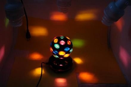 Imagem 4 de 4 de Globo Giratório De Luz, Festas Com Globo De Luz.