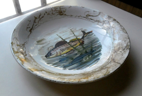 #24. Plato De Porcelana Con Imagen De Un Pez