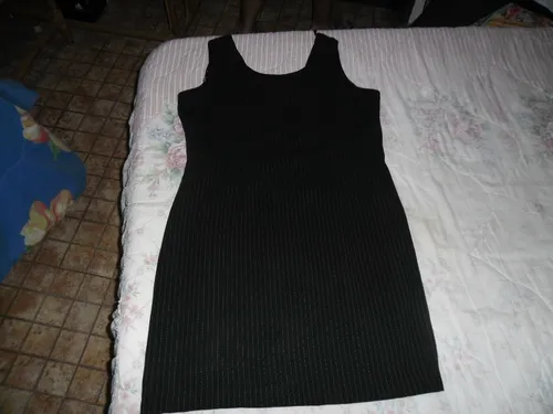 Vestido Con Sobretodo Negro. (Usado)