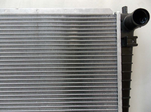 Radiador De Lincoln Mark Lt 5.4l V8 2005 - 2008 Nuevo!!!