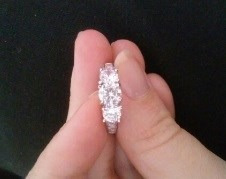 Anillo Triple Corona Con Swarovski Crystals En Stock Talla 7