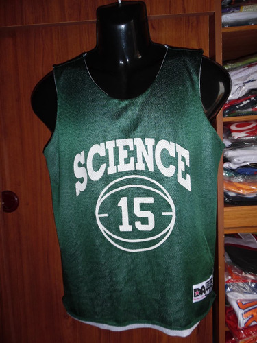 Polera Con Motivo De Basketball Americano (n° Interno 174)