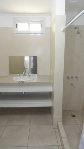 Imagen 12 de 14 de Departamento Pinamar Ostende Desde 2 Hasta 5 Personas