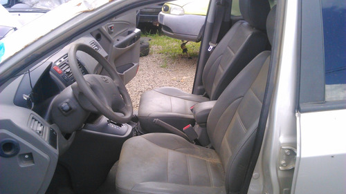 Imagem 8 de 14 de Sucata Hyundai Tucson Gls 2.016v Autom. Gas. - Rs Auto Peças