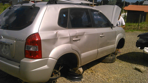 Imagem 10 de 14 de Sucata Hyundai Tucson Gls 2.016v Autom. Gas. - Rs Auto Peças