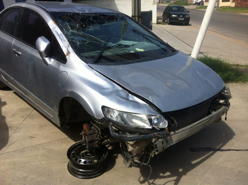 Sucata Honda Civic Lxs 1.8 Automatico (somente Em Peças)