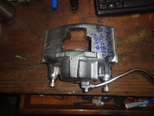 Vendo Caliper  Freno Delantero Chevrolet Suburban, Año 1997