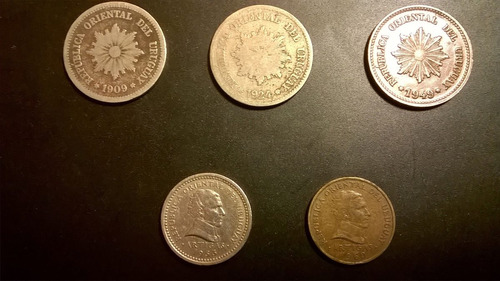 Lote Cinco Monedas Uruguayas De 2 Centésimos De 1909 A 1960
