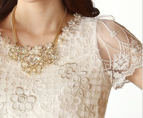 Blusa De Gasa Con Encaje Dorado Talla S Importada En Stock