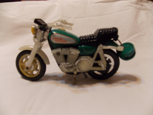 Moto Harley Davison  1981, 1/12  Matchbox  Antigua