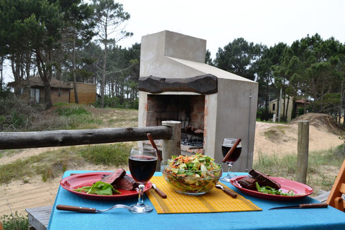 Cabaña Punta Del Diablo Máximo 4 Personas