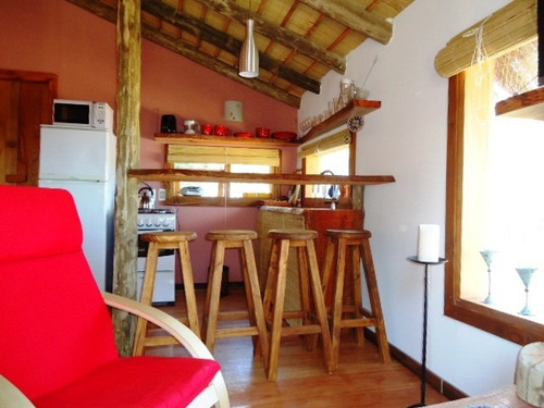 Cabaña Punta Del Diablo Máximo 4 Personas