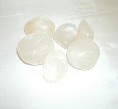 Imagem 1 de 1 de Pedra Rolada Cristal Branco 100g - 4201