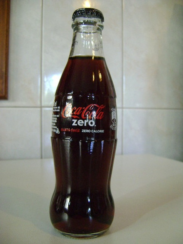 Botella De Coca Cola Zero 250 Ml Italiana (Usado)