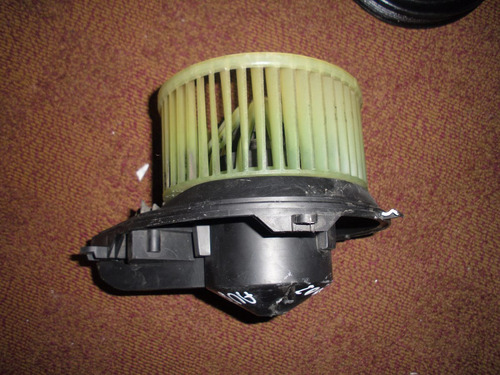 Imagen 2 de 3 de Vendo Blower De Audi A4 2001 N* 8d1820021