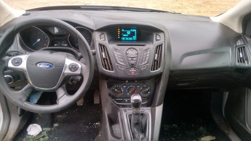 Imagem 3 de 9 de Sucata Ford Focus 2014 1.6 M 2.0 Powershift - Rs Auto Peças