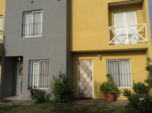 Imagen 2 de 14 de Alquiler Duplex Costa Azul ( San Bernardo ) Enero Y Febrero Todo Alquilado!!!!!!