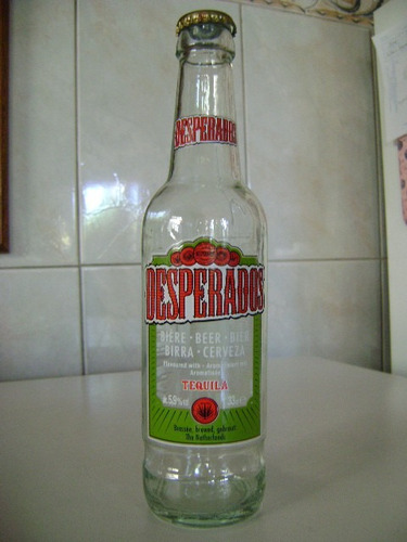 Botella De Cerveza Desperados Vacia Con Tapa