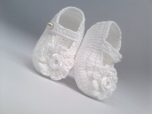 A185 Sapatinho De Croche Feminino Branco Flor Bebe Menina