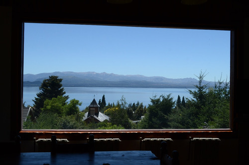 Imagen 2 de 14 de Hermoso Piso Con Vista Al Lago Nahuel Huapi