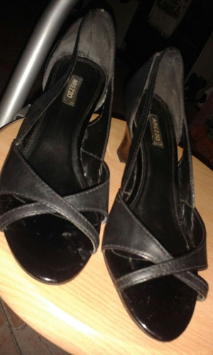 Zapatos Arezzo Negros Talla 36 (1 Postura)