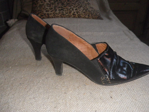 Zapatos Cuero Bottello En Gamuza Y Charol Negro - No Envio