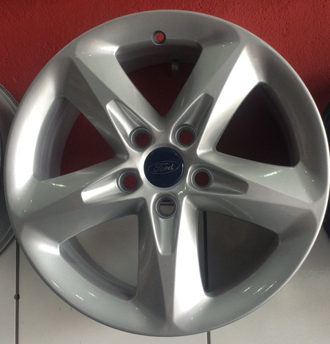 Roda Ford Focus Aro 16 (original)