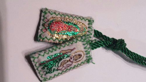 Imagen 2 de 4 de Docena Escapulario Mini Virgen De Guadalupe Y Otras Imágenes