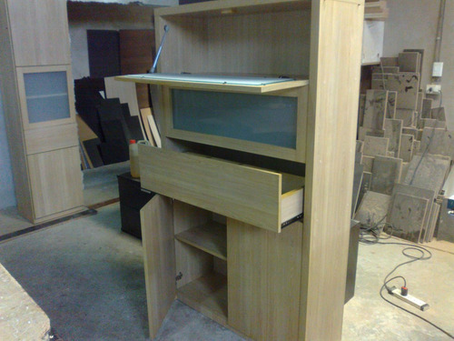 Vajillero 2 Puertas 1 Cajon 2 Puertas Vidriadas Estruc 36mm.