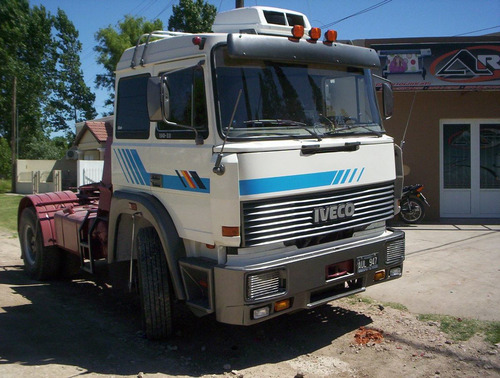 Imagen 4 de 6 de Franjas Calcos Lateral Fiat Iveco 190-33 150 Simil Original