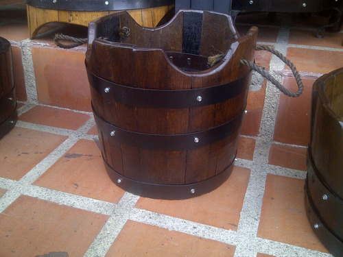 Materos Maceteros Madera Artesanal Colonia Barril O Barrica