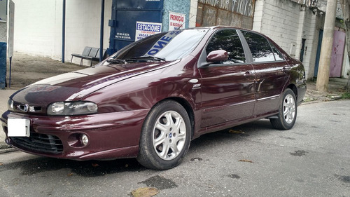 Imagem 1 de 8 de Marea 2.4 Hlx Ano 2003 Automático Gasolina