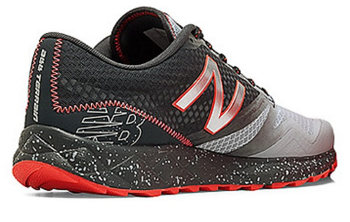 new balance mt 690