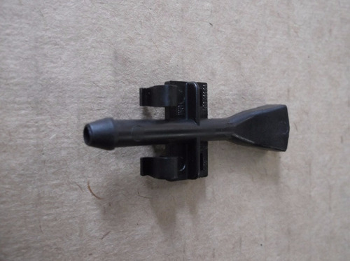 Imagem 3 de 6 de Esguicho Limpador (para-brisa) Brucutu Meriva 93397661
