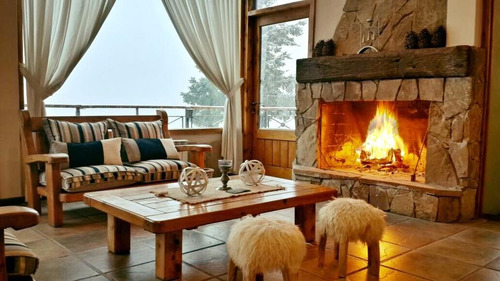 Imagen 4 de 13 de Cabañas Y Hosteria Bariloche / Frente Al Lago Gutierrez