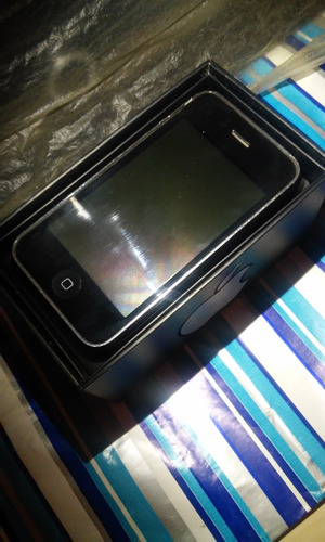 iPhone 3gs , Desbloqueado , 6 Gb Usado Com Pequenos Risco