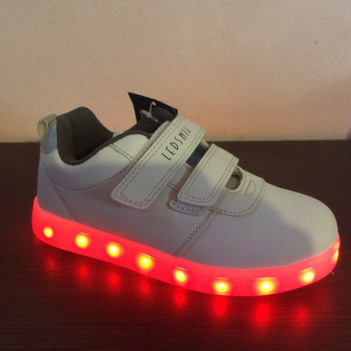 Zapatillas Cuero C/ Luz Led Del 29 Al 35 ( Vans New Balance)