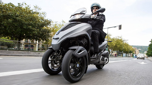 Cubierta 120 70 14 Michelin Scooter Piaggio Xevo 400i