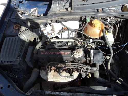 Gm Corsa Sedan Gl 1998 (sucata Somente Peças)