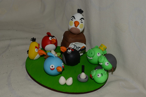 Adorno Para Torta De Angry Birds En Porcelana Fria
