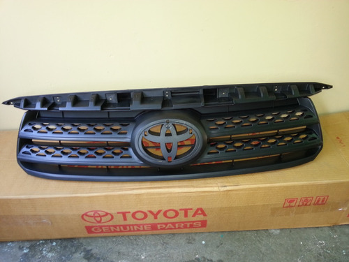 Parrilla De Fortuner Original Toyota