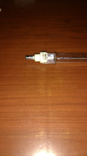 Imagen 2 de 2 de Halogena Lineal Doble Contacto 2000 Watt/230v Base Pin/30 Cm
