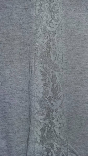 Remera Larga Con Encaje Color Crudo Melange